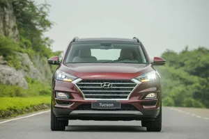 Giá lăn bánh Hyundai Tucson 2019 vừa ra mắt là bao nhiêu?