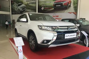 Nhiều mẫu Mitsubishi 2019 giảm giá bất ngờ