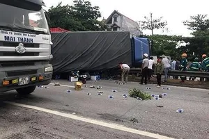 Vụ tai nạn xảy ra tại Hải Dương ngày 23-7. Ảnh: Đồ Hoàng. 