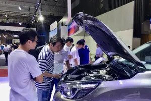 Lý giải nguyên nhân ô tô số sàn dần biến mất