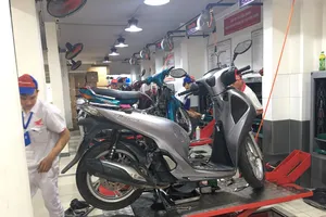 Làm gì để giữ xe máy luôn bền và đẹp như xe mới?