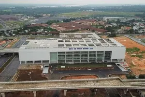 Toàn cảnh BXMĐ mới. Ảnh: HOÀNG GIANG.