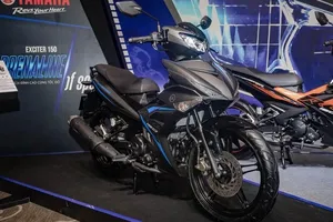 Đi xe máy tay côn nên chọn hãng xe Suzuki, Yamaha hay Honda?