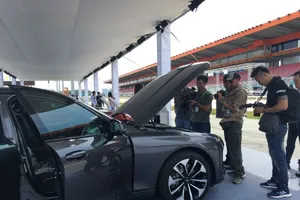 Cách chăm sóc ô tô ở nhà những ngày tết không mất phí