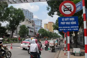 Tước bằng lái 3 tháng khi ô tô, xe máy đi vào đường cấm