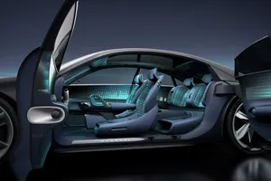 Bỏ vô lăng, Hyundai dùng cần lái máy bay điều khiển xe 