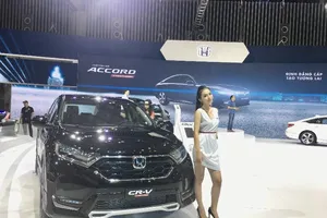 Honda CR-V giảm giá còn 893 triệu đồng giữa thời dịch COVID-19