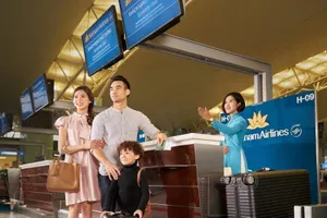 Vietnam Airlines và Vinpearl tri ân những chiến binh áo trắng