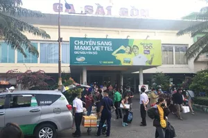 Ga Sài Gòn nhộn nhịp đón người dân sau kỳ nghỉ lễ 