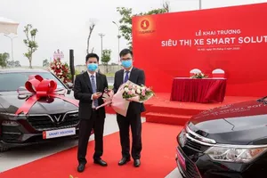 VinFast bất ngờ cho khách hàng đổi xe cũ lấy xe mới