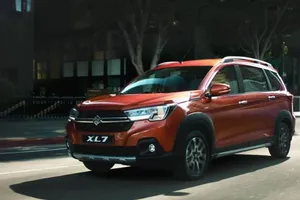 Bảng giá xe Suzuki tháng 7: XL7 có giá dưới 600 triệu đồng