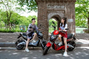 Các bậc phụ huynh đau đầu lựa chọn người bạn đồng hành cho con