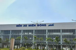 Bến xe Miền Đông mới tiếp tục hoãn thời gian hoạt động