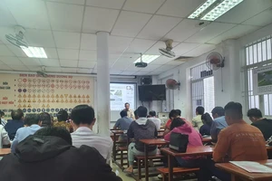 Bộ Công an đề xuất: Người học lái xe được tự học lý thuyết 