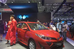 Top 10 xe bán chạy tháng 8: Bất ngờ với vị trí của Kia Cerato