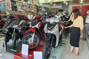 Giá xe Honda SH 2020 bất ngờ giảm kỷ lục 