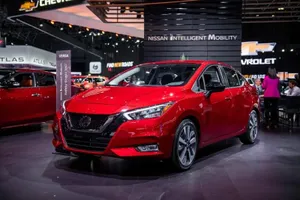Nissan Sunny 2020 giá gốc 400 triệu sắp nhập về Việt Nam
