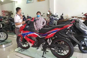 Giá xe Honda Winner X thay đổi 'chóng mặt'