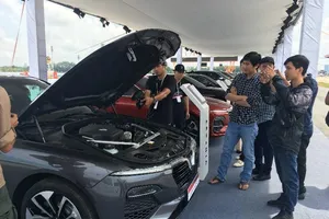 Thị trường ô tô 'nóng' trở lại sau dịch