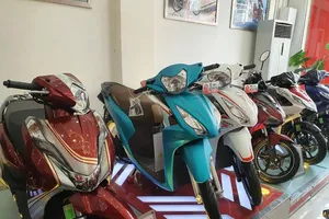 Honda Vision tiếp tục bị 'đẩy giá bán' tại đại lý