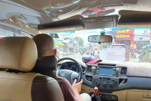 Kỹ năng lái xe trong hầm đường bộ. Ảnh: TN