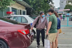 Người Việt mua gần 300 ngàn xe ô tô trong năm 2020