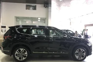 Doanh số ô tô bất ngờ tăng vọt