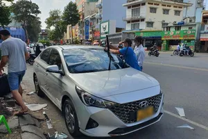 Lưu ý gì khi mua bảo hiểm ô tô. Ảnh: THY NHUNG