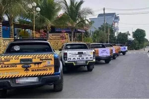 Dán decal báo lỗi trên thân xe có bị coi là bôi nhọ hãng xe?