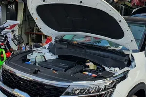 Dùng nước máy thay nước làm mát ô tô có thể làm hư luôn máy xe