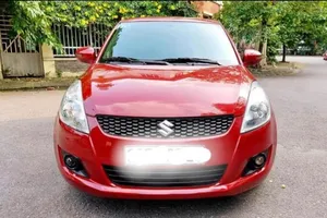 Loạt ô tô cũ giá rẻ được rao bán chỉ từ 200 triệu đồng