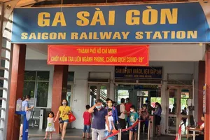 Ngành đường sắt tổ chức các đoàn tàu đưa người dân về quê 