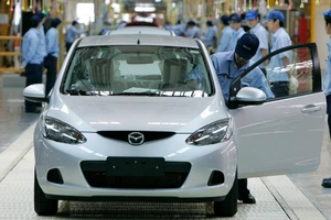 Doanh số bán hàng giảm, Mazda Motor hợp nhất hai liên doanh chủ chốt