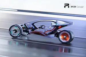 Bất ngờ với chiếc xe có ý tưởng độc đáo nửa ô tô, nửa xe máy 