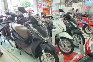 Mẫu xe tay ga bán chạy nhất của Honda tiếp tục giảm mạnh