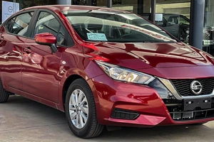 Thêm loạt ô tô ưu đãi 'kịch sàn' dịp cuối năm