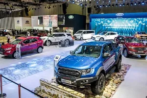 Tháng kết thúc năm 2021, thị trường ô tô biến động ra sao?