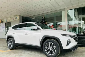 Thị trường biến động, một số dòng ô tô khuyến mãi lên đến 100 triệu đồng