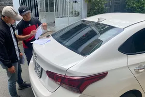 Thuê ô tô tự lái dịp lễ 30-4, người dùng cần lưu ý gì?