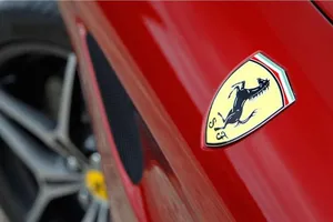 Hãng xe Ferrari sắp tung ra 15 mẫu siêu xe trong đó có cả xe chạy điện