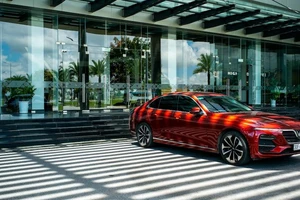 VinFast dừng kinh doanh ô tô chạy xăng, các chủ xe cần biết quyền lợi này