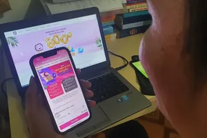 Mua bảo hiểm xe máy qua ứng dụng momo có bị CSGT xử phạt?