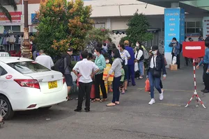 Sau kỳ nghỉ lễ, các chuyến tàu đến TP.HCM đều kín chỗ