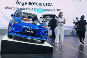 Người dùng nói gì về chiếc 'xe lai' mới, hút người xem của Toyota 