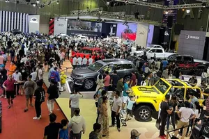 Ô tô nhập giá dưới 500 triệu đồng ồ ạt về nước 