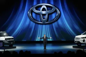 Toyota Hilux phiên bản mới nhất được giới thiệu với nhiều điểm bất ngờ