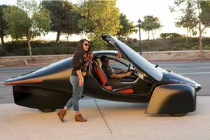 Bất ngờ với xe điện sạc một lần đi cả năm