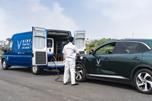 Người đi ô tô điện VinFast không còn lo hết điện dọc đường
