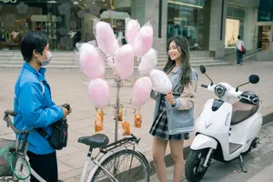 Chọn xe máy điện VinFast dịp 8-3: Mua 1 được 3