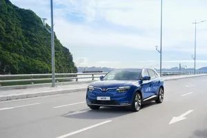 Sắp xuất hiện dịch vụ chuyên cho thuê xe máy và ô tô điện